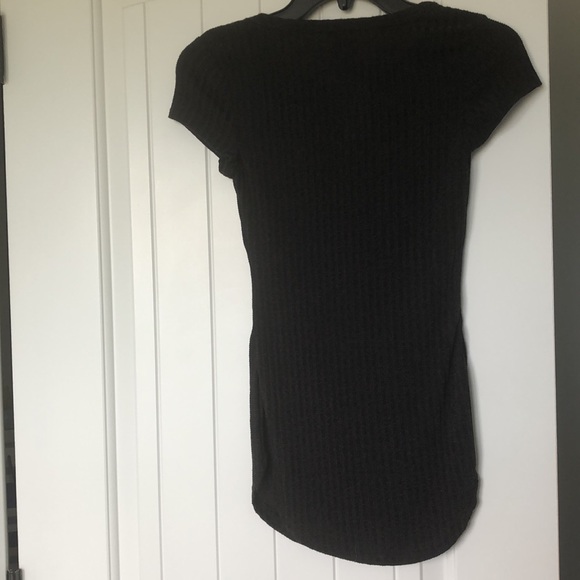 Rue 21 Top Women's Size XS Gray/Black Short Sleeve Ribbedβ Shirt - Picture 2 of 9